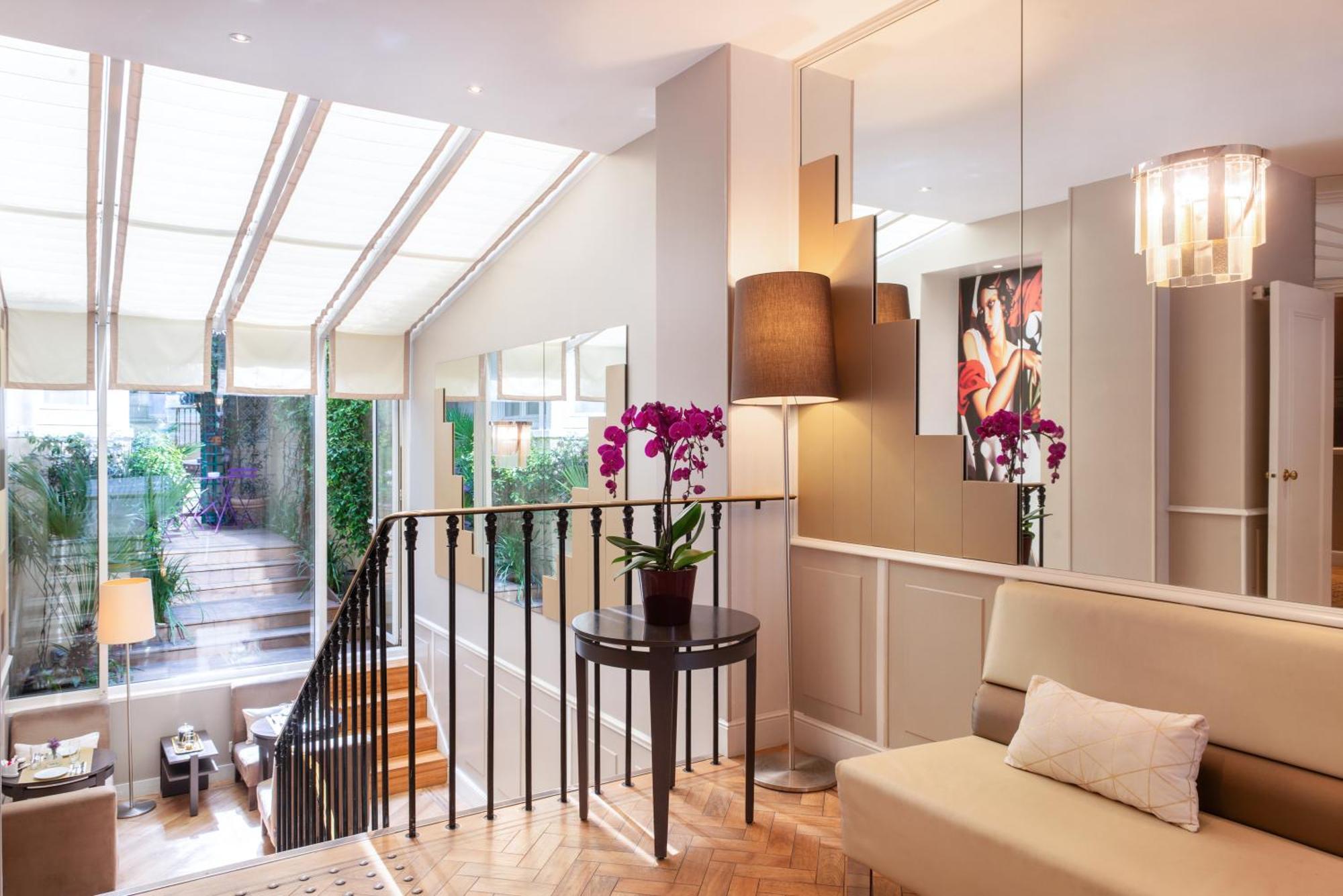 Hotel Galileo Champs Elysées Paris